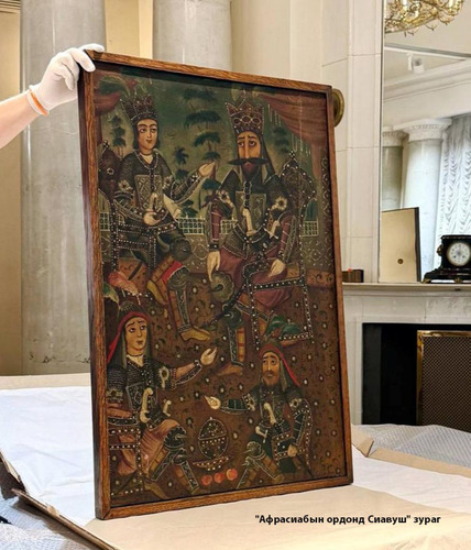 Дорно дахины музейн сан хөмрөгт Максим Горькийн цуглуулгаас бүтээл нэмэгдсэн